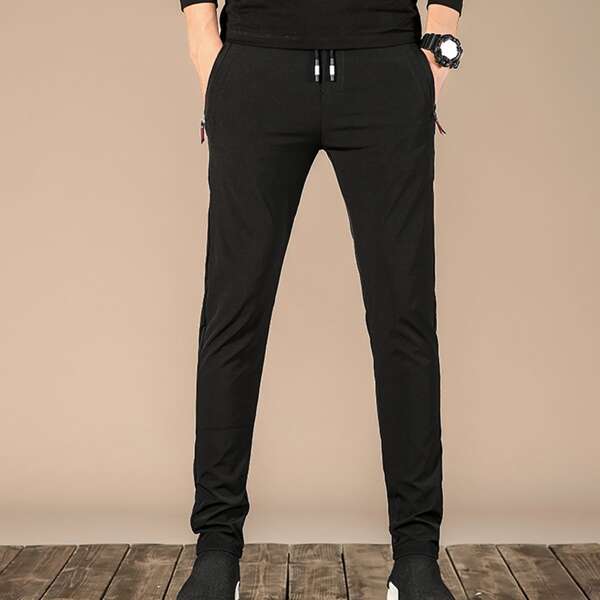 

Men Solid Slant Pocket Pants, Black