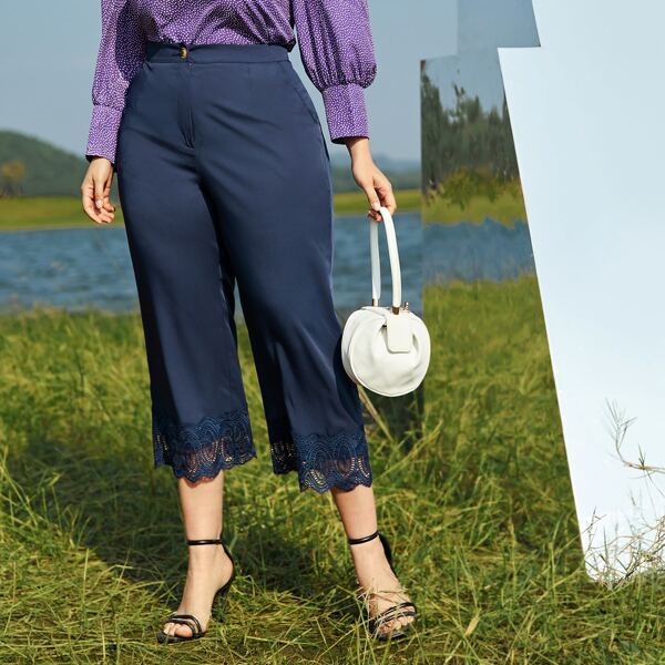 

Plus Guipure Lace Hem Capri Pants, Navy blue
