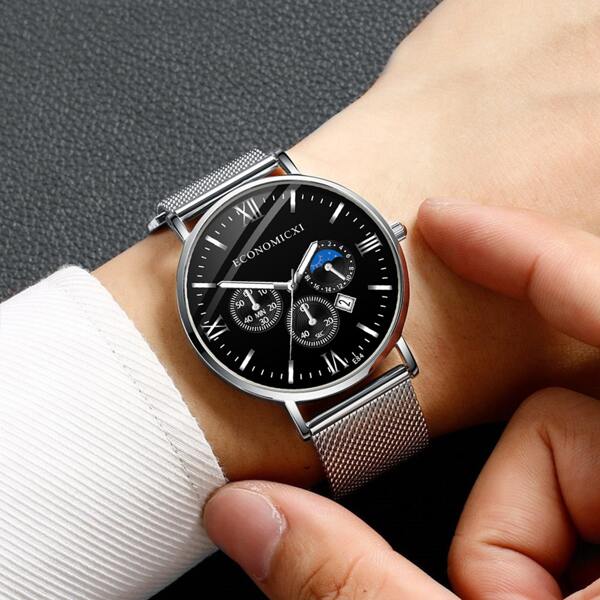 

1pc Men Round Pointer Triple Dial Date Quartz Watch