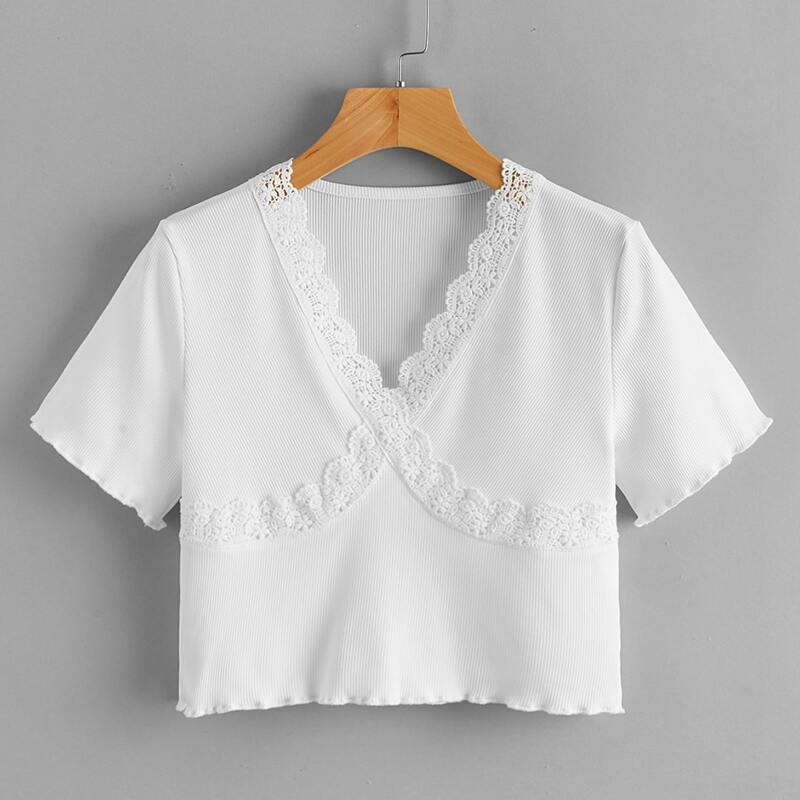 

Contrast Lace Lettuce Trim Crop Tee, White