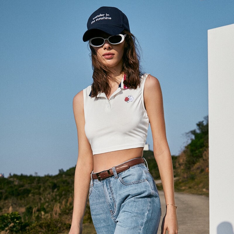 

Embroidered Detail Striped Collar Crop Top, White
