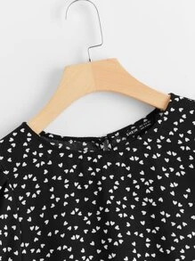 SHEIN VCAY Heart Print Puff Sleeve Peplum Top - Black - View 4