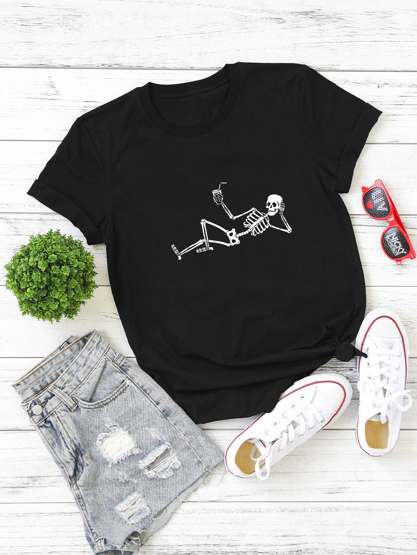 Plus Skull Print Tee thumbnail