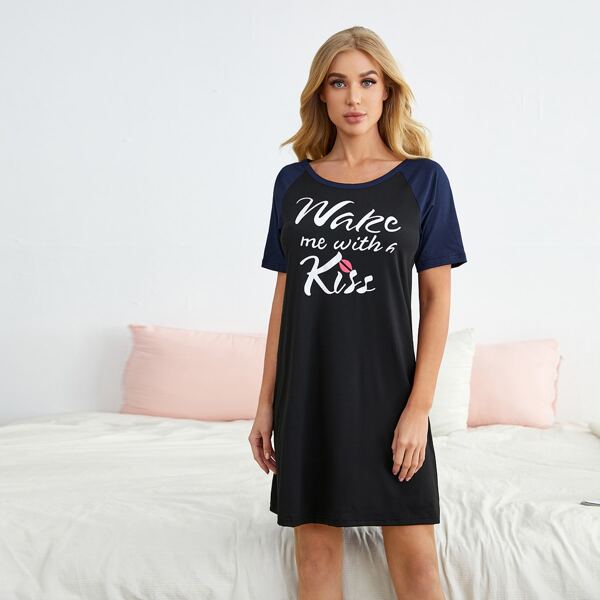 

Letter Graphic Raglan Sleeve Nightdress, Black