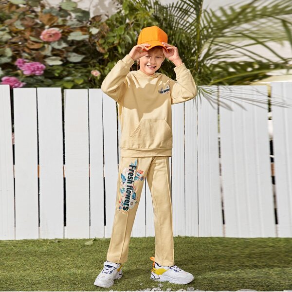 

Boys Letter & Floral Print Hoodie and Sweatpants Set, Khaki