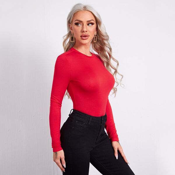 

Form Fitted Solid Tee, Rose red
