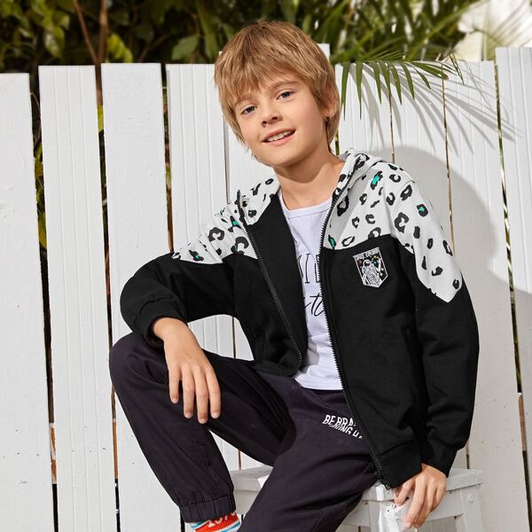 

Boys Patched Detail Leopard Panel Hoodie, Multicolor