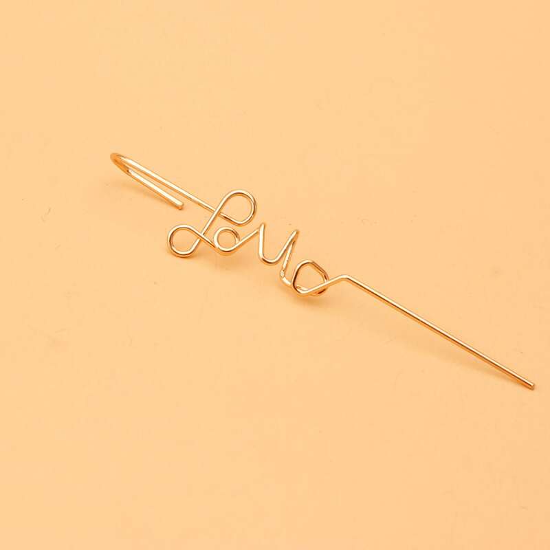 

1pc Letter Decor Ear Pin, Gold