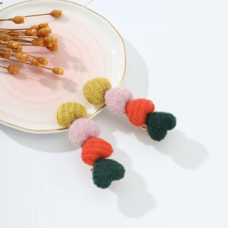 

2pcs Colorful Heart Hair Clip, Multicolor