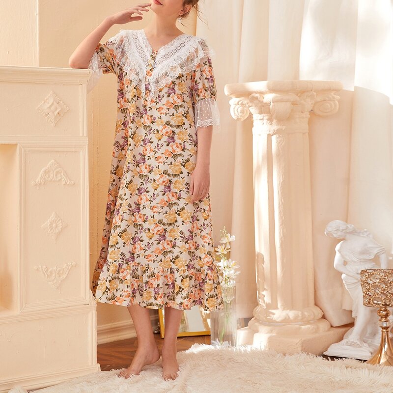 

Floral Contrast Lace Ruffle Hem Nightdress, Multicolor