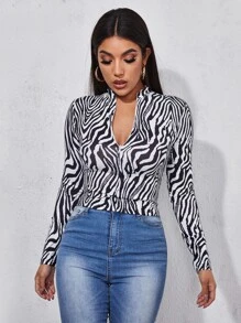 SHEIN Privé تي شيرت بسستة مخطط نمط حمار وحشي - أبيض وأسود - مشاهدة 3