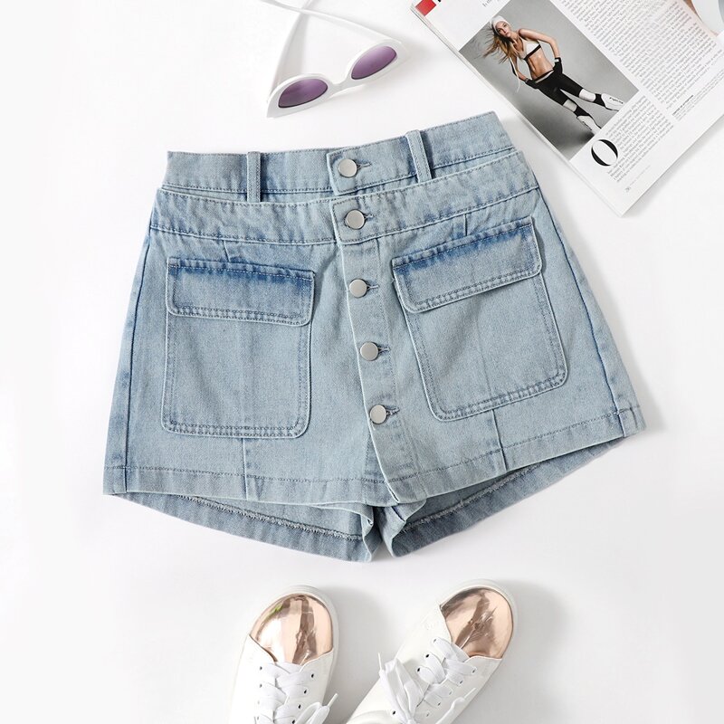 

Button Fly Flap Pocket Denim Skort, Light wash