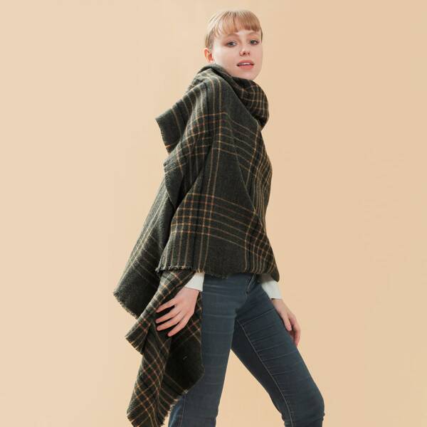 

Plaid Pattern Raw Hem Scarf, Multicolor