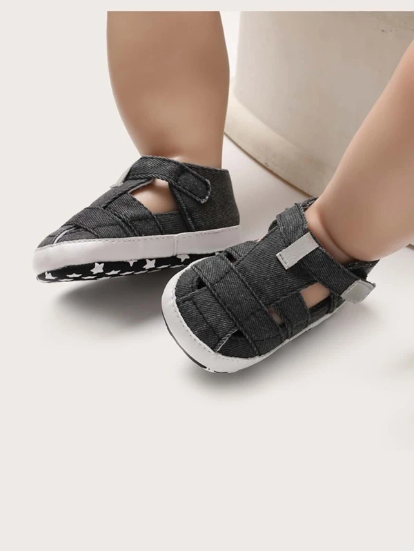 graco sarah classic crib cinnamon