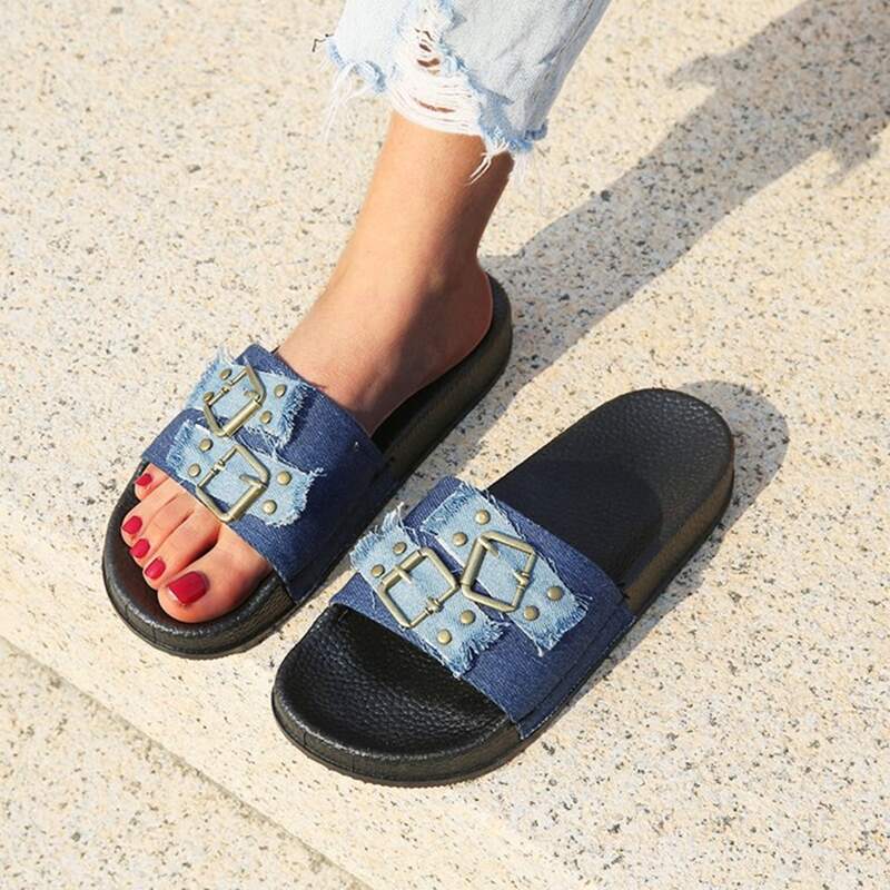 

Studded Buckle Open Toe Slides, Navy blue