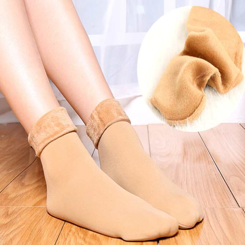 

1pair Solid Plush Crew Socks, Apricot