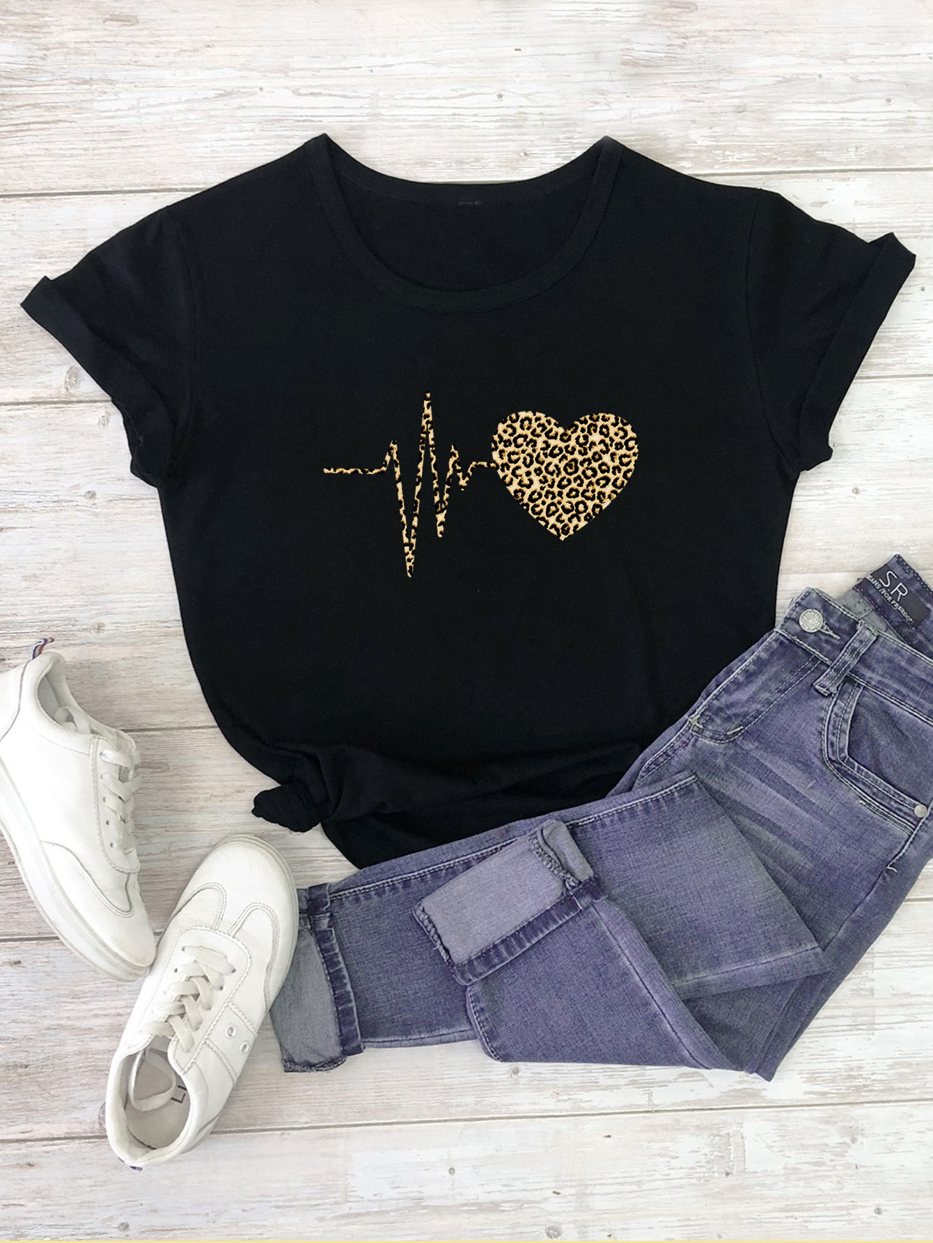Plus Leopard Heart Print Tee thumbnail