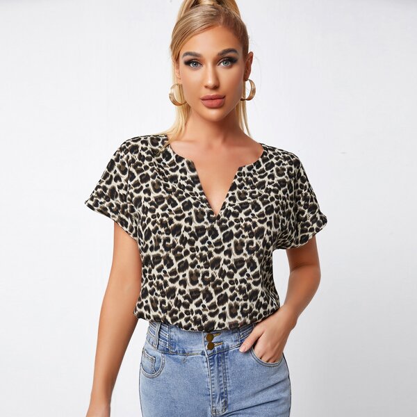 

Notch Neck Leopard Top, Multicolor
