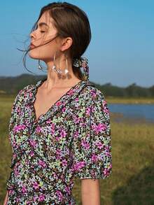 SHEIN 燈籠袖褶邊小碎花洋裝