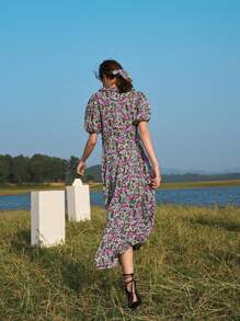 SHEIN 燈籠袖褶邊小碎花洋裝