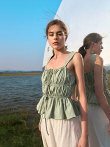 SHEIN Top de tirantes con volantes y cordones con detalle de fruncido - verde menta - Ver 3