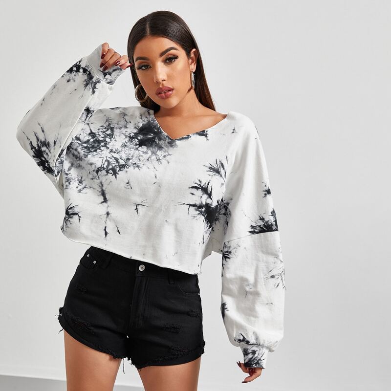 

V-neck Drop Shoulder Lantern Sleeve Tie Dye Tee, White