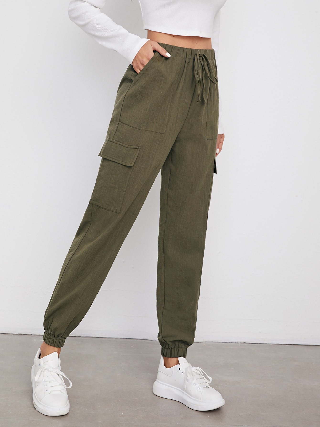 Flap Pocket Solid Cargo Pants thumbnail