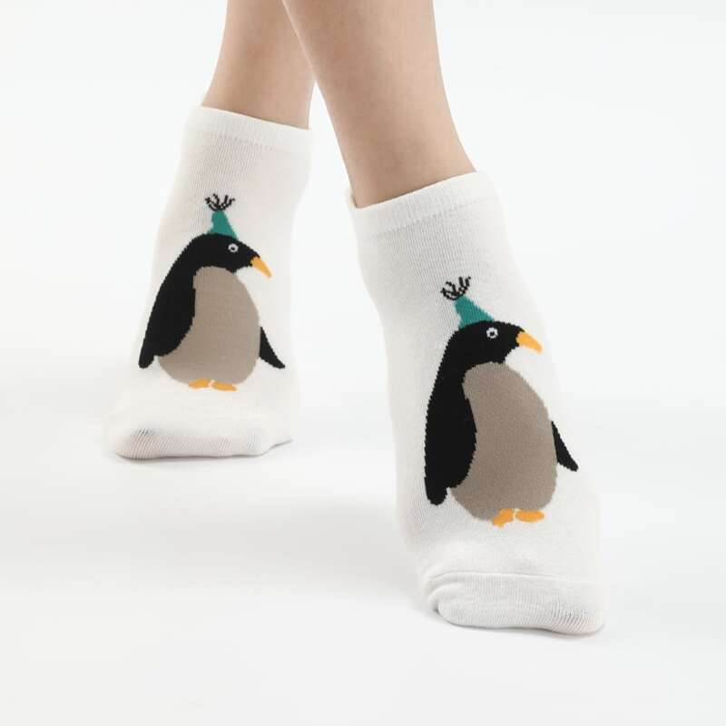 

1pair Cartoon Penguin Ankle Socks, White