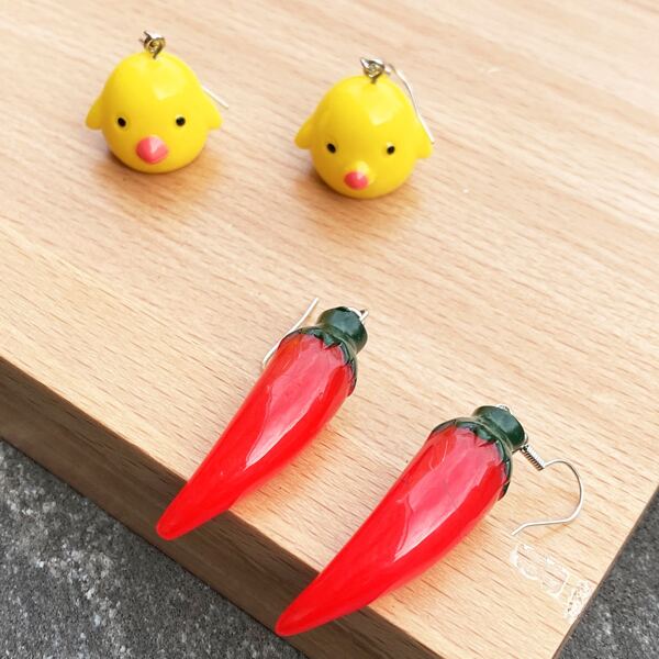 

2pairs Chili Charm Drop Earrings, Multicolor