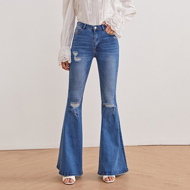 

Slant Pocket Ripped Flare Leg Jeans, Medium wash