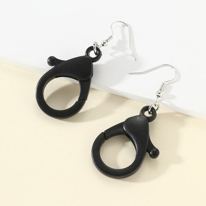 

Hang Buckle Drop Earrings, Black