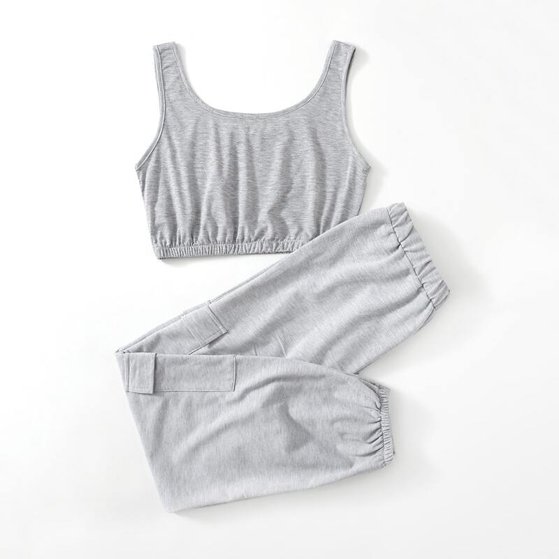 

Solid Crop Tank Top & Cargo Pants, Light grey