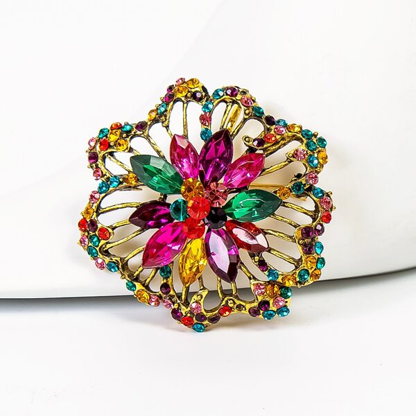 

Rhinestone Decor Flower Design Brooch, Multicolor