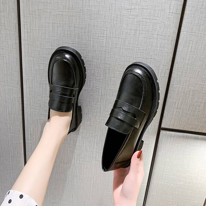

Minimalist Flat Loafers, Black