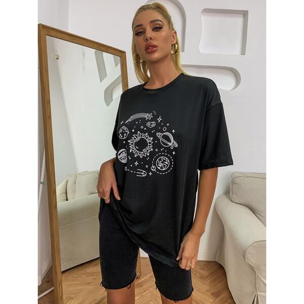 

Galaxy Print Drop Shoulder Longline Tee, Black