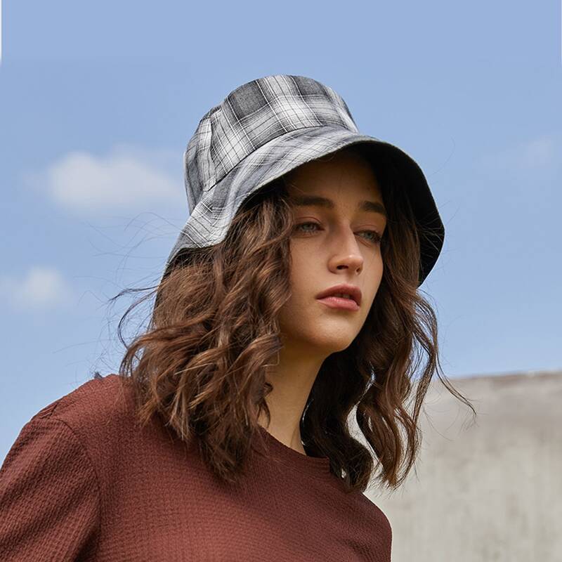 

Plaid Print Bucket Hat, Multicolor
