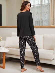 Conjunto de pijama con estampado de letra y galaxia - Negro - Ver 2