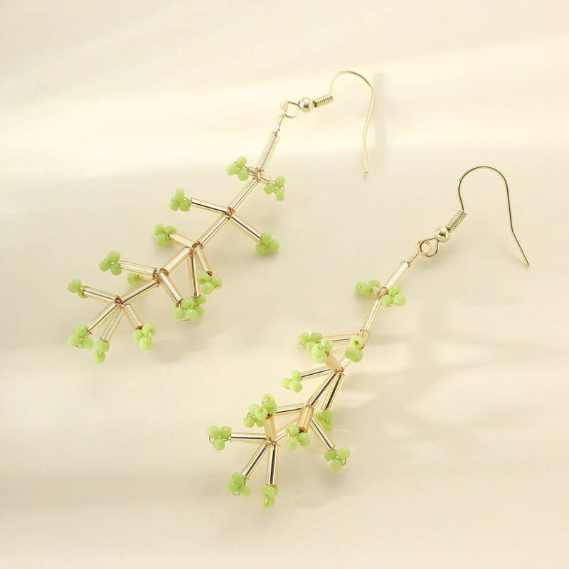 

Branch Design Drop Earrings, Green