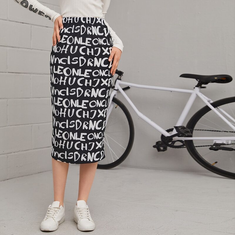 

Allover Letter Graphic Skirt, Black and white