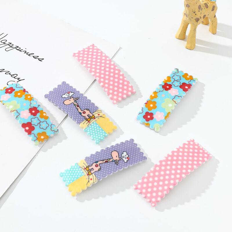 

6pcs Cartoon Scallop Trim Hair Clip, Multicolor