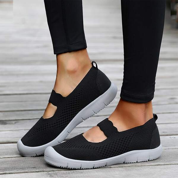 

Scallop Trim Slip On Knit Sneakers, Black