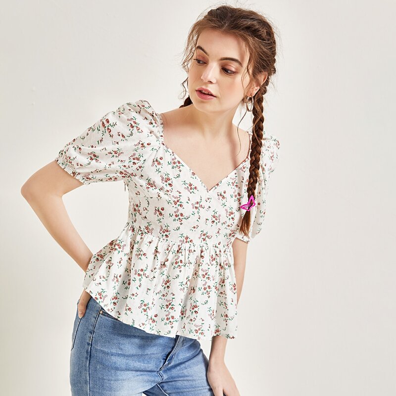 

Sweetheart Neck Ditsy Floral Peplum Top, White