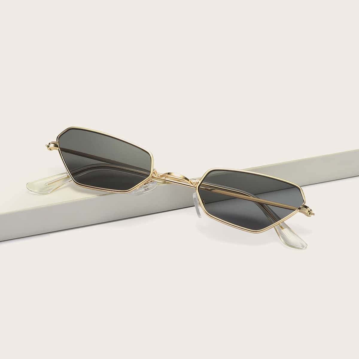 

Geo Metal Frame Sunglasses