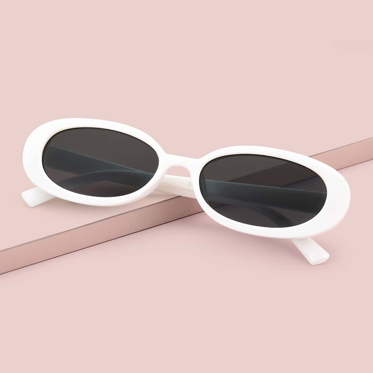 

Colorblock Oval Frame Sunglasses