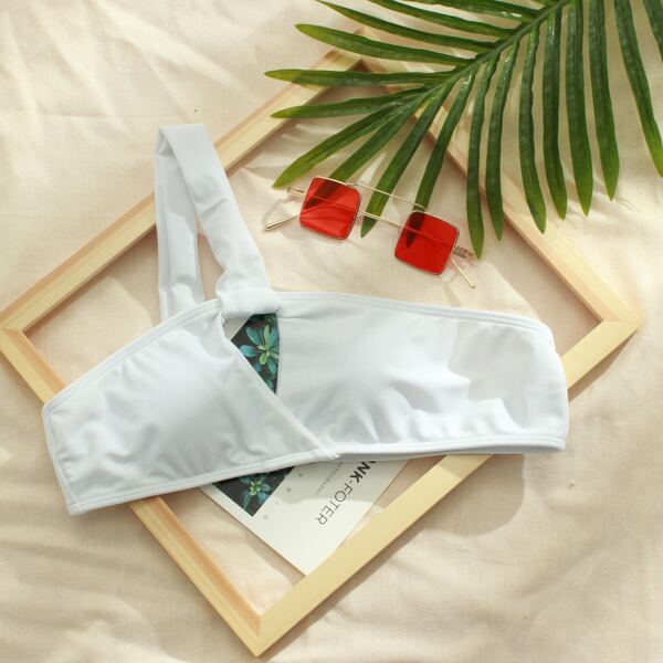 

Cut-out One Shoulder Bikini Top, White