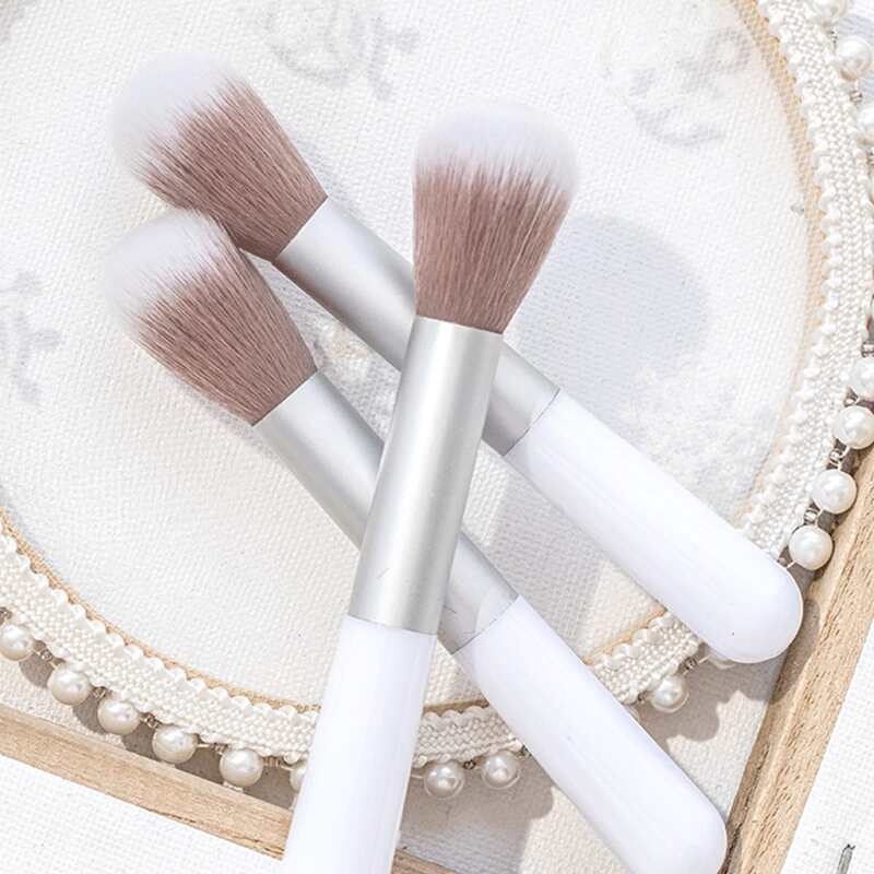 

1pc Multifunction Makeup Brush, White