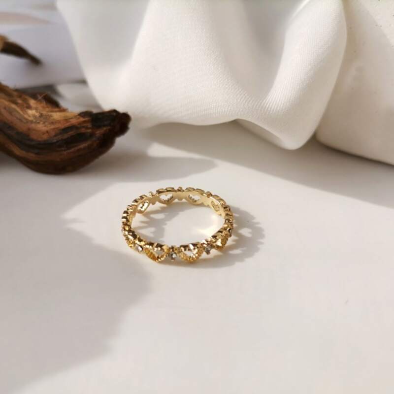 

Rhinestone & Heart Design Ring, Gold