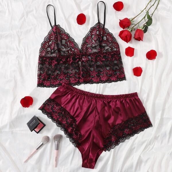 

Plus Floral Lace Bralette With Shorts, Burgundy