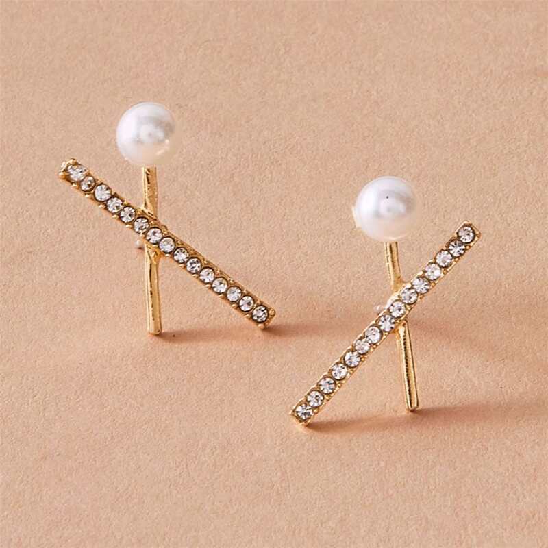 

Rhinestone & Faux Pearls Earrings, Gold