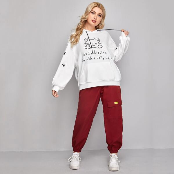 

Plus Slogan and Cartoon Graphic Hoodie & Patched Detail Pants Set, Red and white